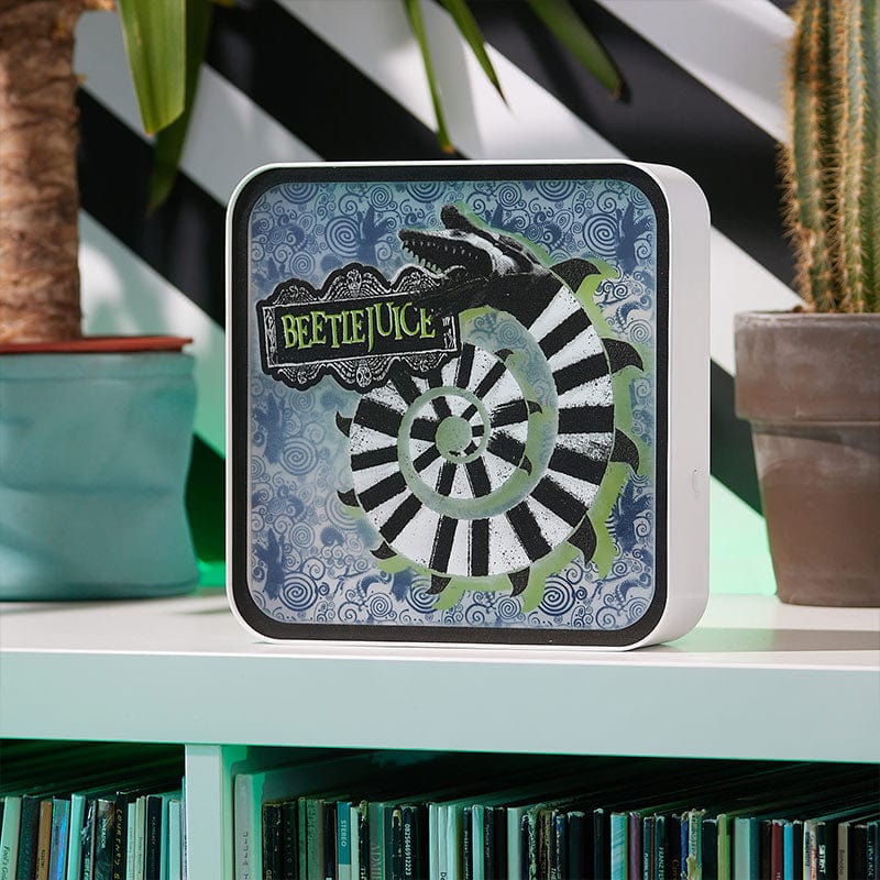 numskull-beetlejuice-sandworm-acryl-lampe-wandlicht-gr-n-22cm image 3