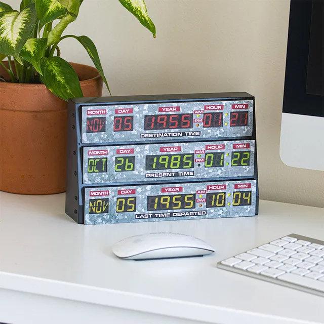 numskull-back-to-the-future-3d-lampe-delorean-tisch-wandleuchte image 1