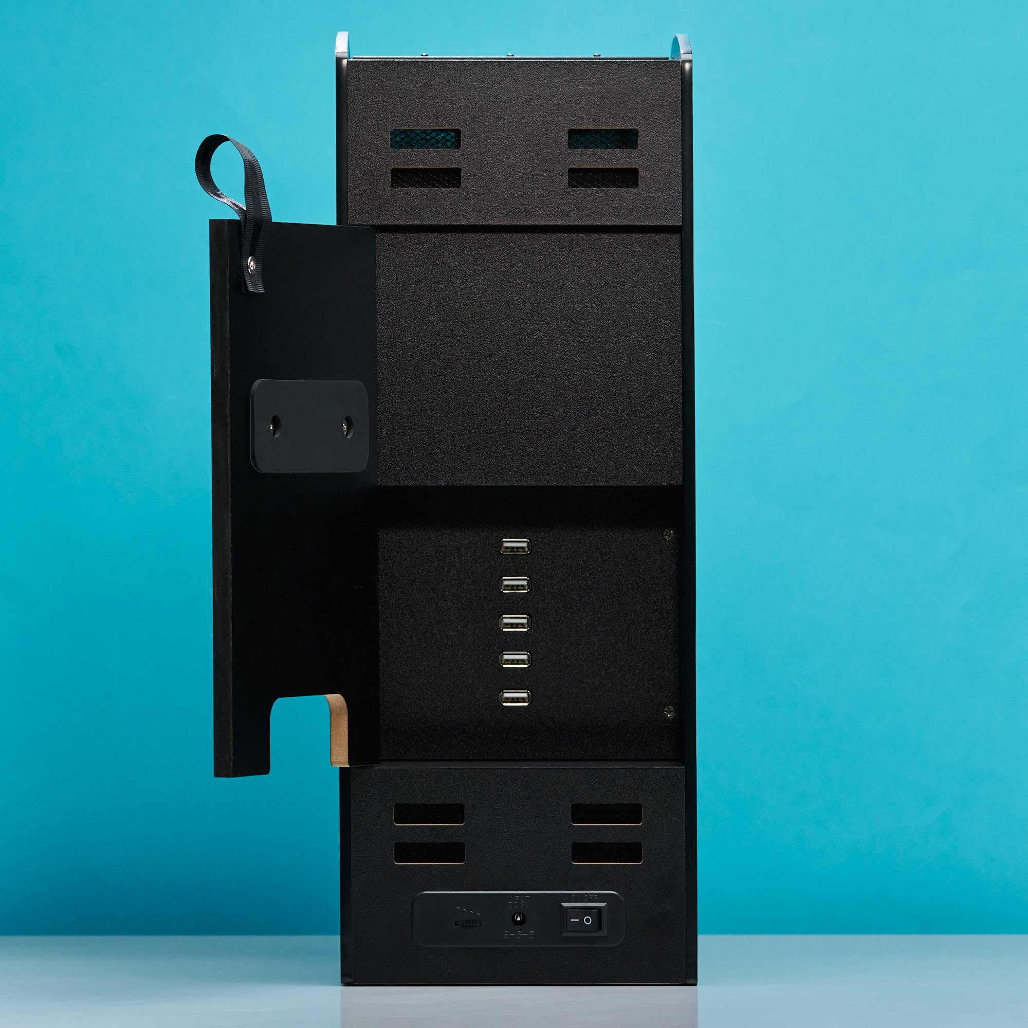 numskull-quarter-arcades-polybius-v2-usb-hub-5-port image 4