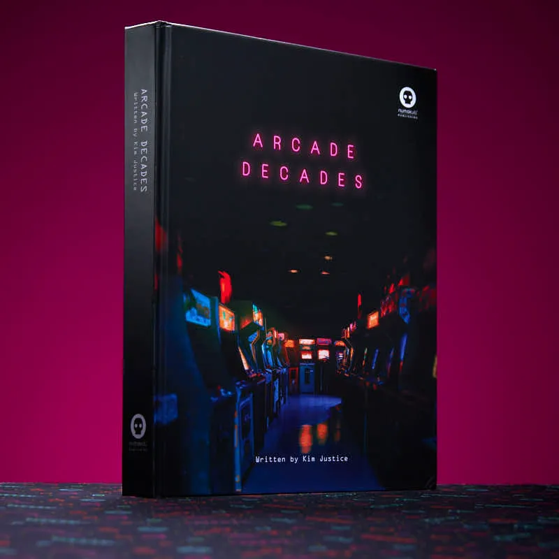 numskull-arcade-decades-80s-edition-buch-hardcover-100-spiele image 1