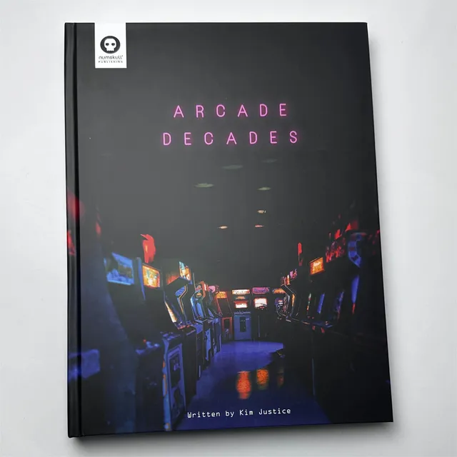 numskull-arcade-decades-80s-edition-buch-coffee-table-book image 1