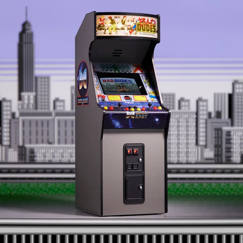numskull-quarter-arcades-bad-dudes-arcade-automat-collectors-edition image 1
