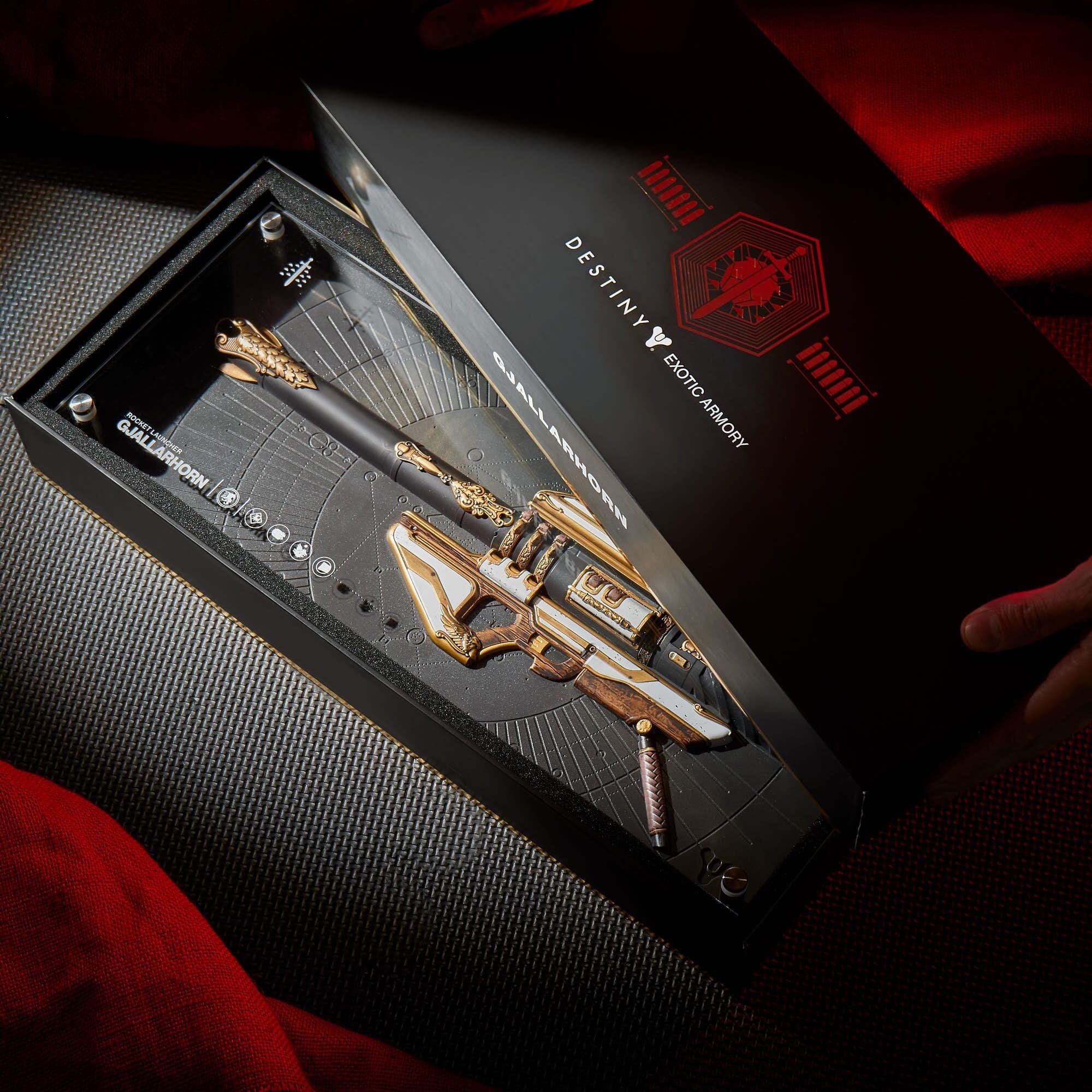 destiny-gjallarhorn-exotic-armory-replik-plakette-45-cm image 3